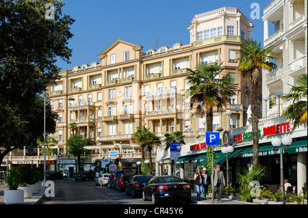 Bellevue Hotel, construit en 1891, Opatija, Kvarner, Croatie, Europe Banque D'Images