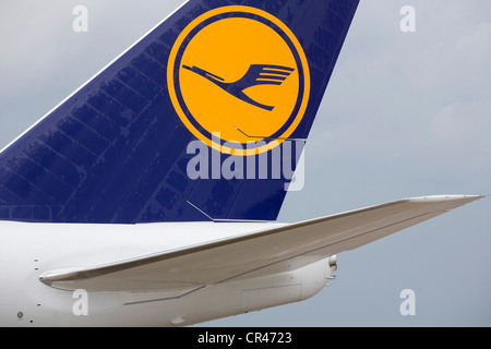 Un Boeing 747-8 Lufthansa arrive à l'Aéroport International de Dulles sur son premier vol passager. Banque D'Images
