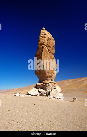 Région d'Antofagasta, Chili, El Loa Province, Monjes de Pacana rock formation sur l'altiplano chilien dans le domaine de Sur Lipez Banque D'Images