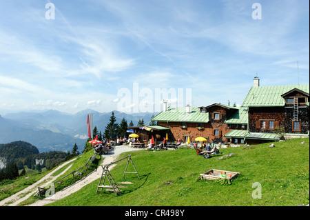 Vorderkaiserfelden-Huette Mountain lodge, Mangfall montagnes à l'arrière, de montagnes Zahmer Kaiser ridge Banque D'Images