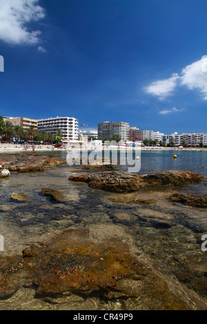 Plage de Santa Eulalia, Ibiza, Baléares, Espagne, Europe Banque D'Images