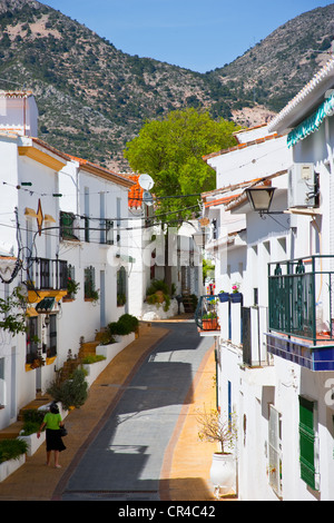 Dans la rue la ville de Benalmadena, Costa del Sol, Andalousie, Espagne, Europe Banque D'Images