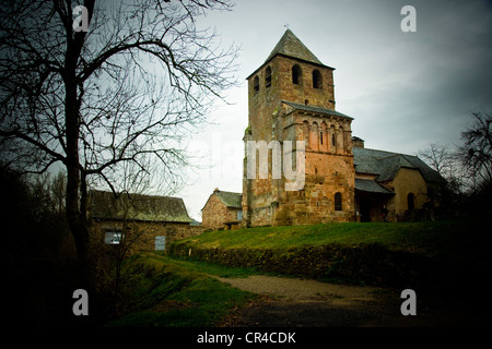 Église Saint-Pierre de Bessejouls près d'Espalion, Aveyron, sud de la France, Europe Banque D'Images