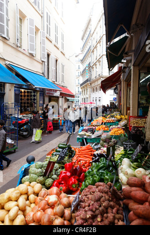 Rue Longue des Capucins, le marché des Capucins, quartier populaire, Marseille, Marseille, Bouches-du-Rhône, France Banque D'Images