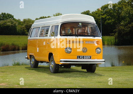 1979 Volkswagen VW Bay WIndow camping-van, bus type 2 micro Banque D'Images