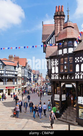 Époque médiévale couverts Lignes Chester Chester Cheshire England UK allées Go Europe de l'UE Banque D'Images