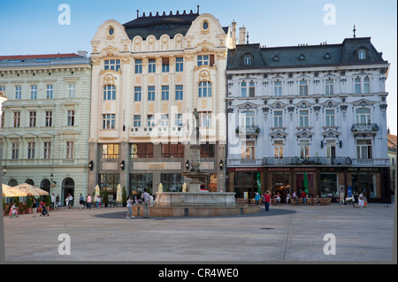 Hlavna Square, Bratislava, Slovaquie, Europe Banque D'Images