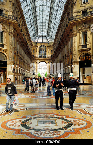 L'Italie, Lombardie, Milan, Vittorio Emmanuel II Gallery, une galerie marchande construite au 19ème siècle par Giuseppe Mengoni Banque D'Images