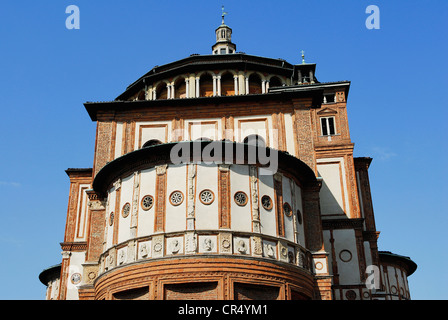 L'Italie, Lombardie, Milan, Santa Maria delle Grazie, coupole et abside de l'Église réalisé par Bramante Banque D'Images