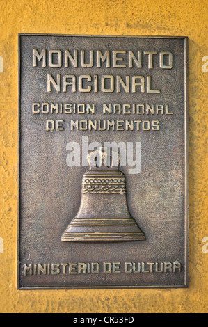 Monumento Nacional plaque sur façade de la caserne de Moncada, de l'école maintenant Centre et musée historique ; la lutte de Banque D'Images