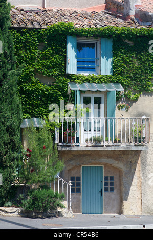 Maison traditionnelle, Grans, Aix en Provence, France Banque D'Images