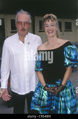 Schamoni, Peter, 27.3.1934 - 14.6.2011, réalisateur et producteur de films allemands, demi-longueur, avec Bimbi Holm (épouse de la chanteuse allemande Michael Holm), 1993, Banque D'Images