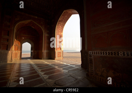 L'un des bâtiments aux alentours du Taj Mahal, UNESCO World Heritage Site, Agra, Uttar Pradesh, Inde, Asie Banque D'Images