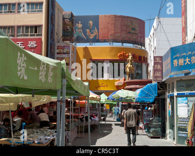 Les remplacements de l'uigur chinois détruit les bâtiments, Kashgar, Xinjiang, Chine, Asie Banque D'Images