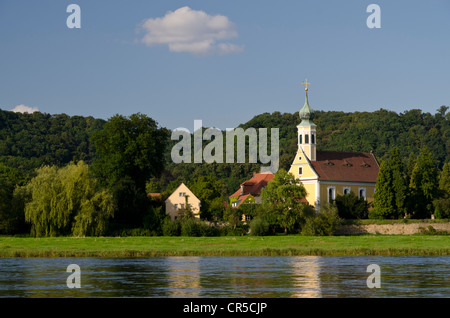 Maria am Wasser église sur l'Elbe, près de Dresde, Saxe, Allemagne, Europe Banque D'Images