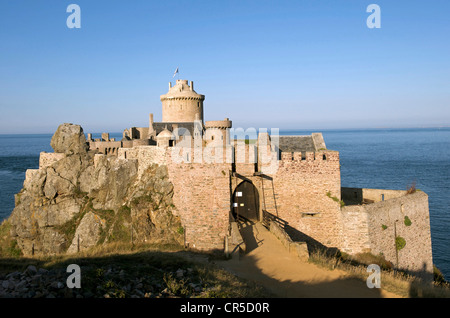 France, Côte d'Armor, Côte d'Emeraude, le Fort La Latte Banque D'Images