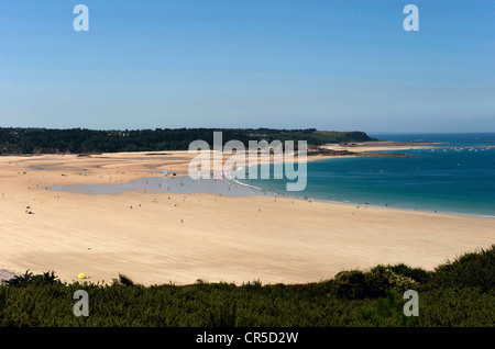 France, Côte d'Armor, Cap Fréhel, Emeraude littoral, sables d'Or les Pins beach Banque D'Images