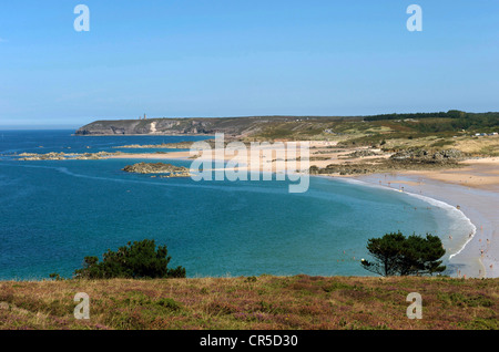 France, Côte d'Armor, Cap Fréhel, Emeraude littoral, sables d'Or les Pins beach Banque D'Images