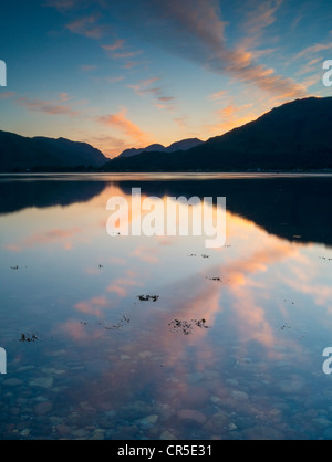 Coucher de soleil sur le Loch Linnhe, Ecosse Banque D'Images