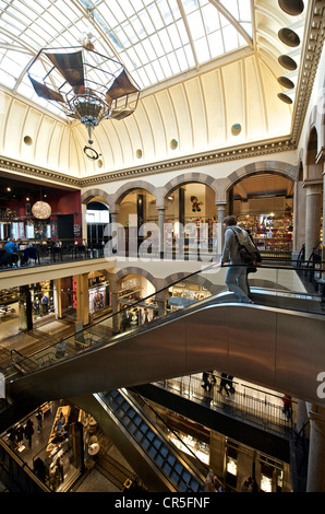 Pays-bas, Amsterdam, le centre commercial Magna Plaza (galerie) Banque D'Images