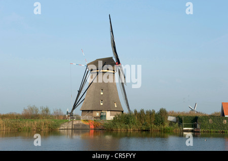 Pays Bas, Hollande-du-Sud Province, moulins à vent de Kinderdijk UNESCO World Heritage Banque D'Images