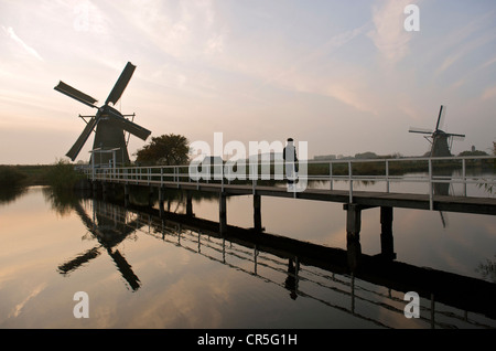 Pays Bas, Hollande-du-Sud Province, moulins à vent de Kinderdijk UNESCO World Heritage Banque D'Images