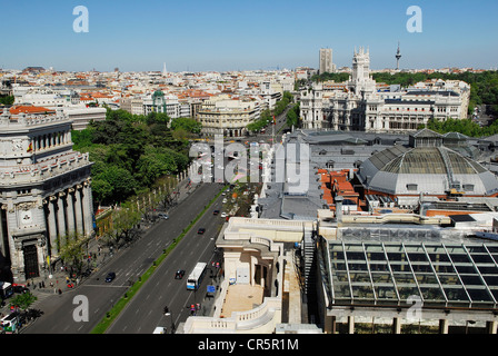 Espagne, Madrid, la calle de Alcalá vu de la terrasse du Circulo de Bellas Artes Banque D'Images