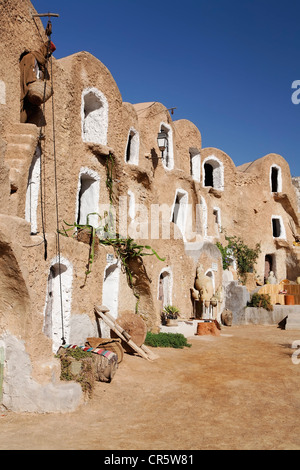 Ksar village berbère avec ghofas, de magasins, de musée en plein air dans la région de Nabeul, Tunisie, Maghreb, Afrique du Nord, Afrique Banque D'Images