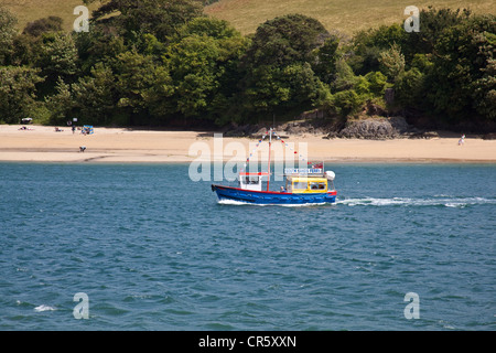 Les sables bitumineux du sud de passagers ou de l'eau taxi, Salcombe, Devon, Angleterre, Royaume-Uni. Banque D'Images