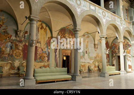 Italie, Toscane, près de Florence, la Villa Medicea Villa La Petraia, Medici, ancien cortile (cour intérieure) fermé par un toit en verre pour être Banque D'Images