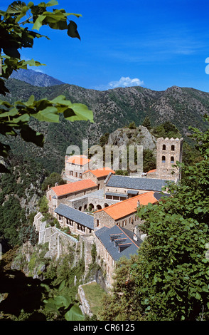 France, Pyrenees Orientales, St Martin du Canigou Abbaye Banque D'Images