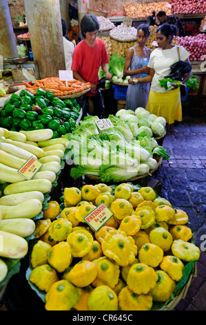 L'Ile Maurice, Côte Ouest, Port Louis, Port Louis, marché de fruits et légumes, légumes stand Banque D'Images