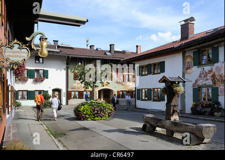 Musée de lutherie à Mittenwald, Werdenfelser Land, Upper Bavaria, Bavaria, Germany, Europe, PublicGround Banque D'Images