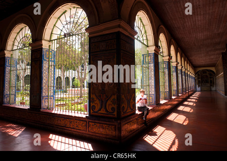 Pérou, Lima, centre historique classé au Patrimoine Mondial par l'UNESCO, le couvent de Santo Domingo, le cloître Banque D'Images