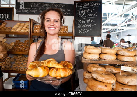 Afrique du Sud Western Cape Cape Town district de Woodstock tous les samedis a lieu Neighborgoods Market Old Biscuit Mill Banque D'Images