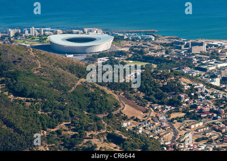 L'Afrique du Sud, Western Cape, panorama sur la ville du Cap, Green Point Stadium construit pour la coupe du monde de football 2010, par Banque D'Images