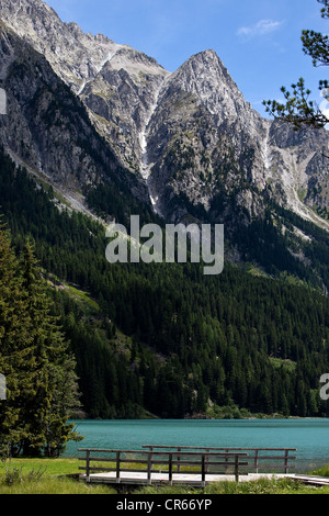 Lac Antholzer Voir ou Lago di Anterselva dans Rieserfernergruppe la montagne, vallée Antholz, Tyrol du Sud, Italie, Europe Banque D'Images