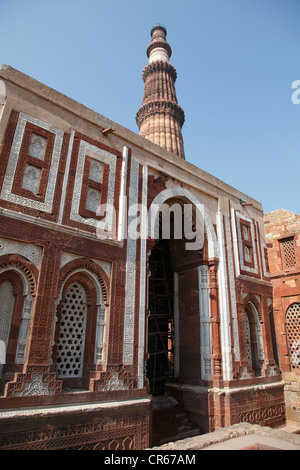 Qutb Minar minaret, UNESCO World Heritage Site, Delhi, de l'Uttar Pradesh, Inde du Nord, Inde, Asie Banque D'Images