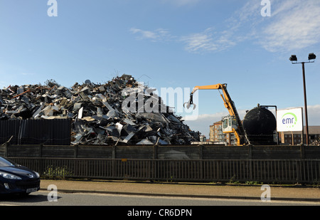 La ferraille EMR breakers yard à Shoreham Harbour Site industriel Sussex UK Banque D'Images