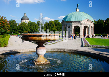 Pavillon pour la déesse Diane dans le jardin Hofgarten, Munich, Bavaria, Germany, Europe Banque D'Images