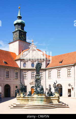 Le Fountain Court, Residenz, Munich, Bavaria, Germany, Europe Banque D'Images