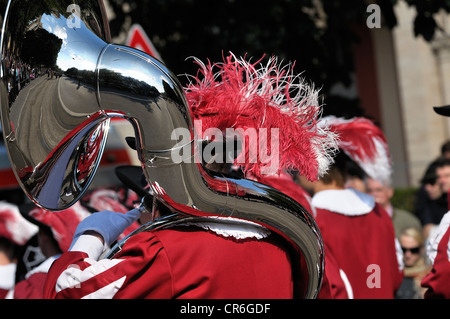 Fanfaren- und Spielmannszug Altenstadt fanfare, Hesse, le costume traditionnel et le défilé de fusiliers, ouverture de la Banque D'Images