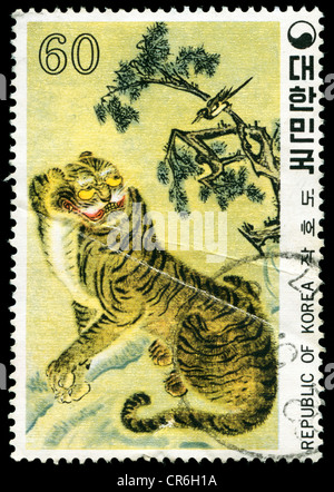 Les vieux timbres en provenance de Corée du Sud avec la peinture classique d'un tigre Banque D'Images
