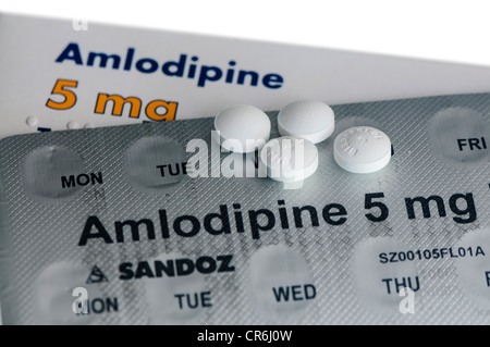 Amlodipine 5mg comprimés pour réduire l'hypertension Banque D'Images
