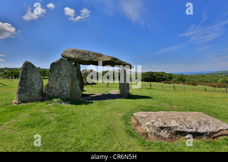 Pentre Ifan chambre funéraire, Pembrokeshire Wales megalitic cromlech monument ancien Banque D'Images