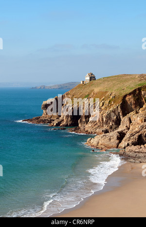 Rinsey tête sur la côte de Cornouailles en Porthleven près de Cornwall, UK Banque D'Images