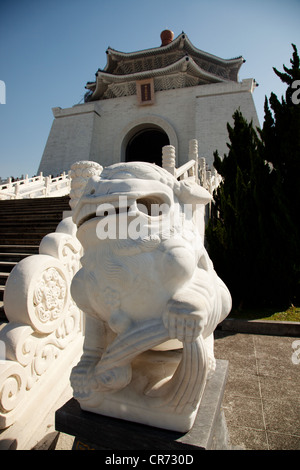 Statue de lion à Chiang Kai Shek Memorial Hall, Taipei Taiwan Banque D'Images