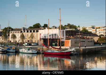 France, Morbihan, Golfe du Morbihan, Vannes, l'autorité portuaire dans le port de Vannes Banque D'Images