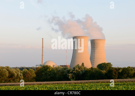 F.sur la centrale nucléaire de Grafenrheinfeld, tours de refroidissement, Schweinfurt, Bavière, Allemagne, Europe Banque D'Images