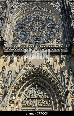 Façade de la cathédrale Saint-Guy, au Château de Prague, Hradcany, Prague, la Bohême, République Tchèque, Europe Banque D'Images